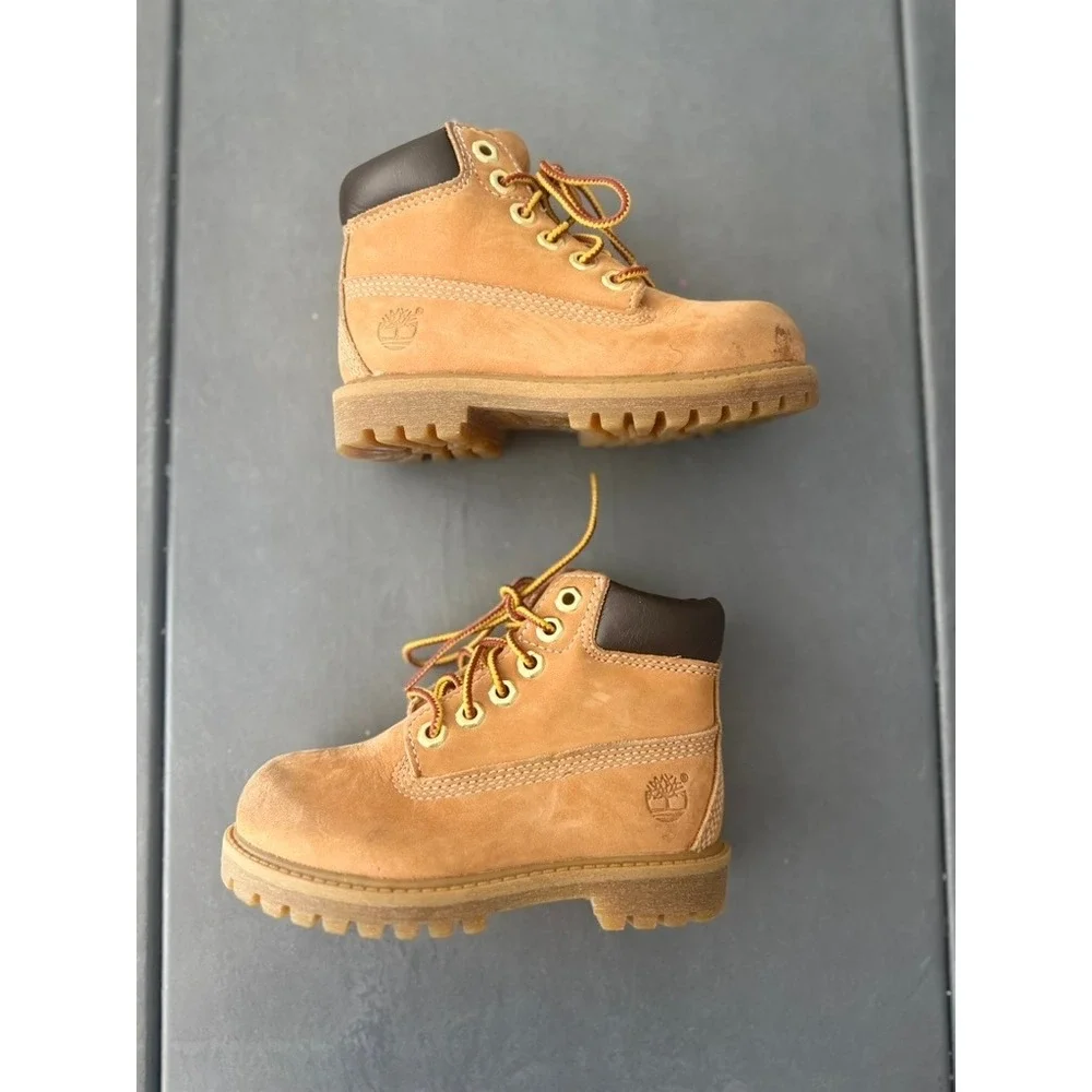 Timberland Kids Wheat Nubuck 6-Inch Boots Size 8.5 Toddler